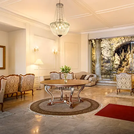 Palace Bellevue - Liburnia Hotel