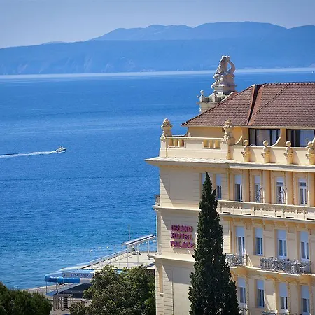Hotel Palace Bellevue - Liburnia 4*
