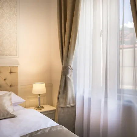 ホテル Bellevue - Liburnia