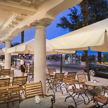 ホテル Bellevue - Liburnia オパティヤ