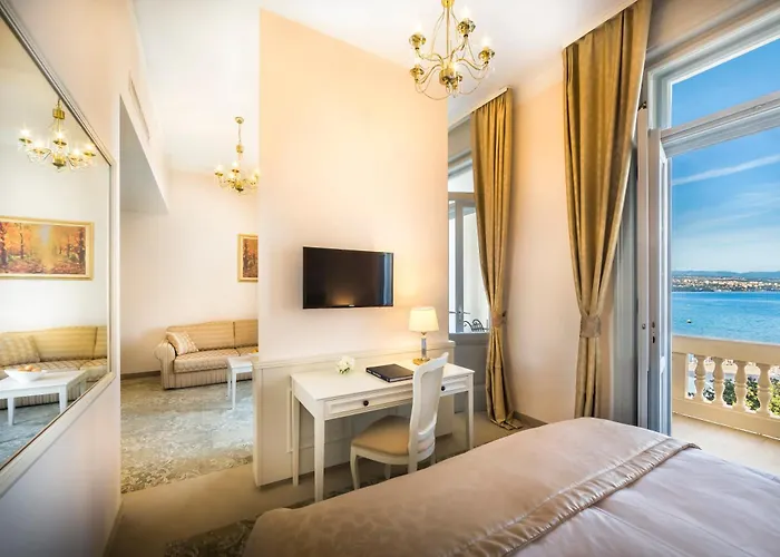 Bellevue - By Liburnia & Ξενοδοχείο 4*