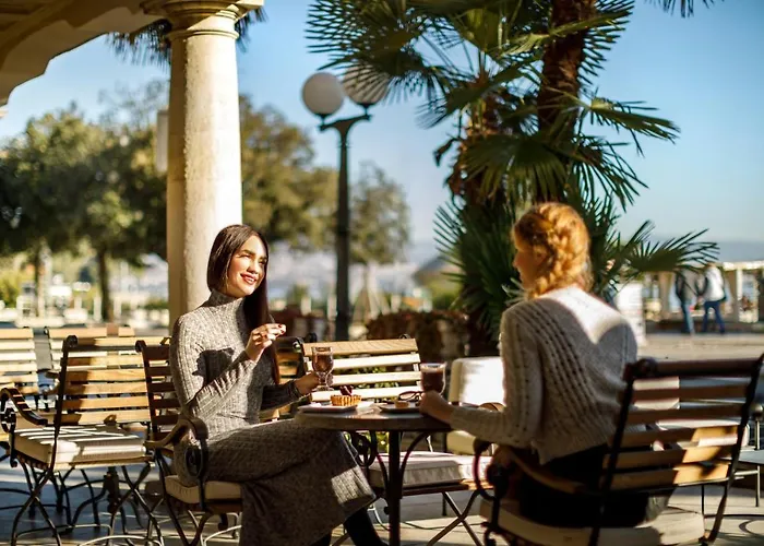 מלון Bellevue - By Liburnia & אופטיה