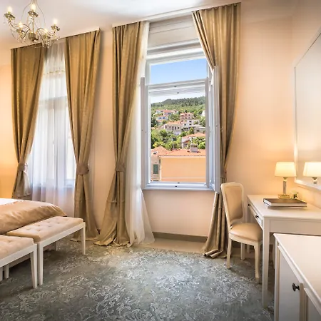 Bellevue - By Liburnia &